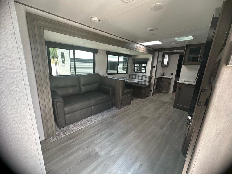 2024 GRAND DESIGN TRANSCEND 321BH full