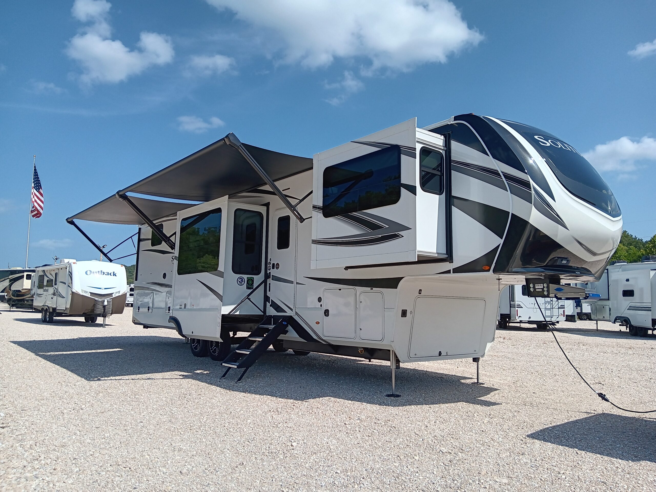 2025 GRAND DESIGN Solitude 380FL full