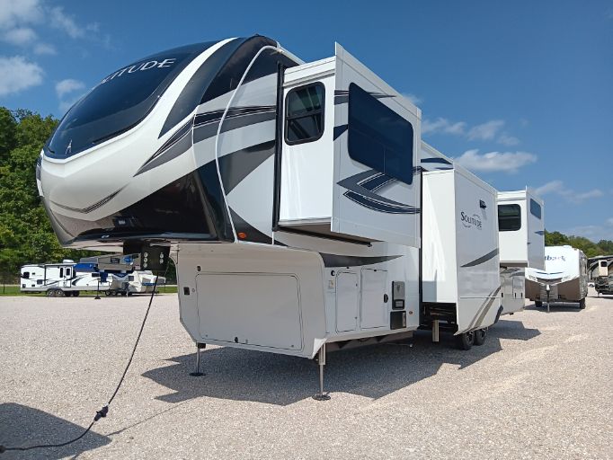 2025 GRAND DESIGN Solitude 380FL full