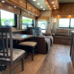 2018 Luxe Fifth Wheel 38GLS full