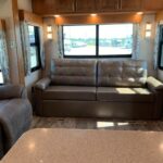 2018 Luxe Fifth Wheel 38GLS full