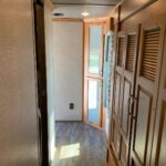 2018 Luxe Fifth Wheel 38GLS full