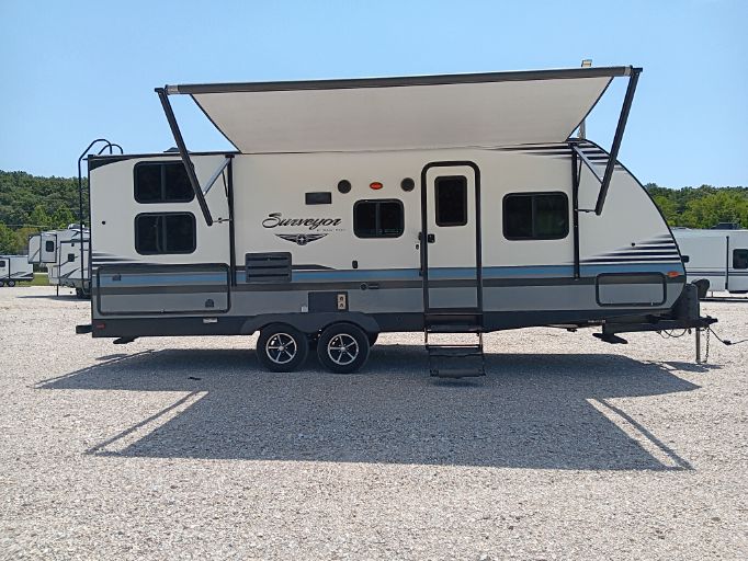 2018 SURVEYOR 245BHS full