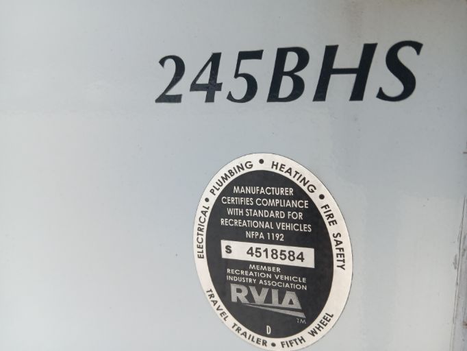 2018 SURVEYOR 245BHS full