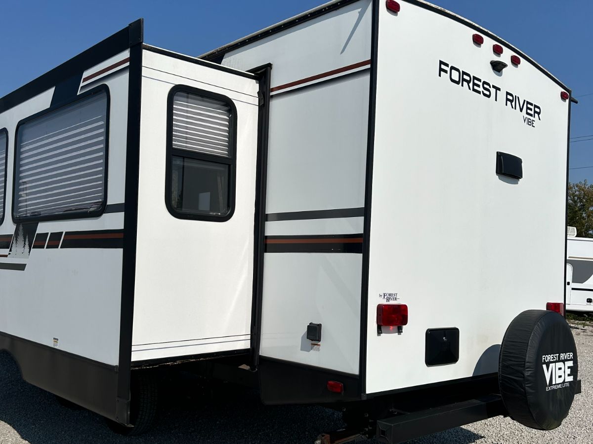 2019 Forest River Vibe 26RK full