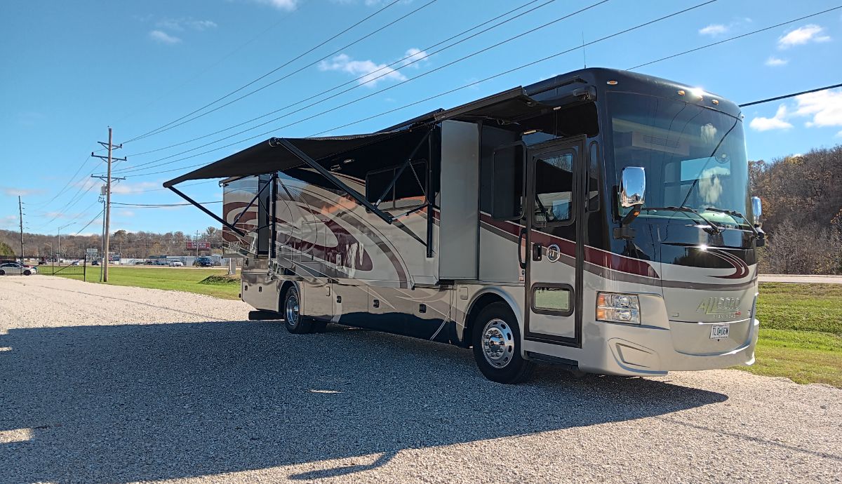 2017 Tiffin Allegro Red 37PA full