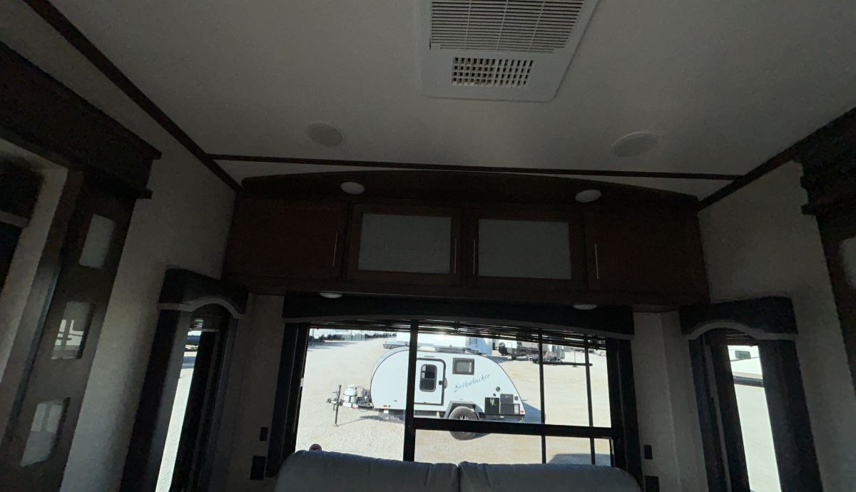 2019 Keystone Cougar 315RL full