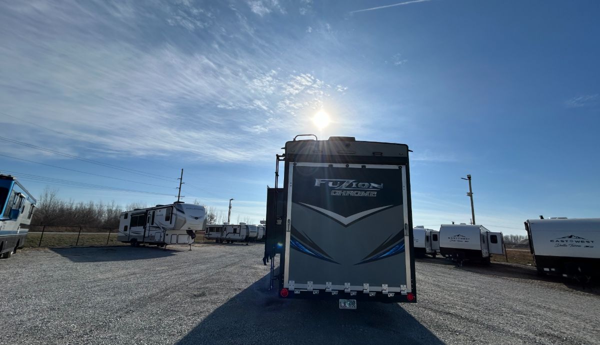 2015 Keystone Fuzion 403 full